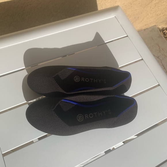 Rothy’s black round toe flats size 6.5 - Picture 3 of 13